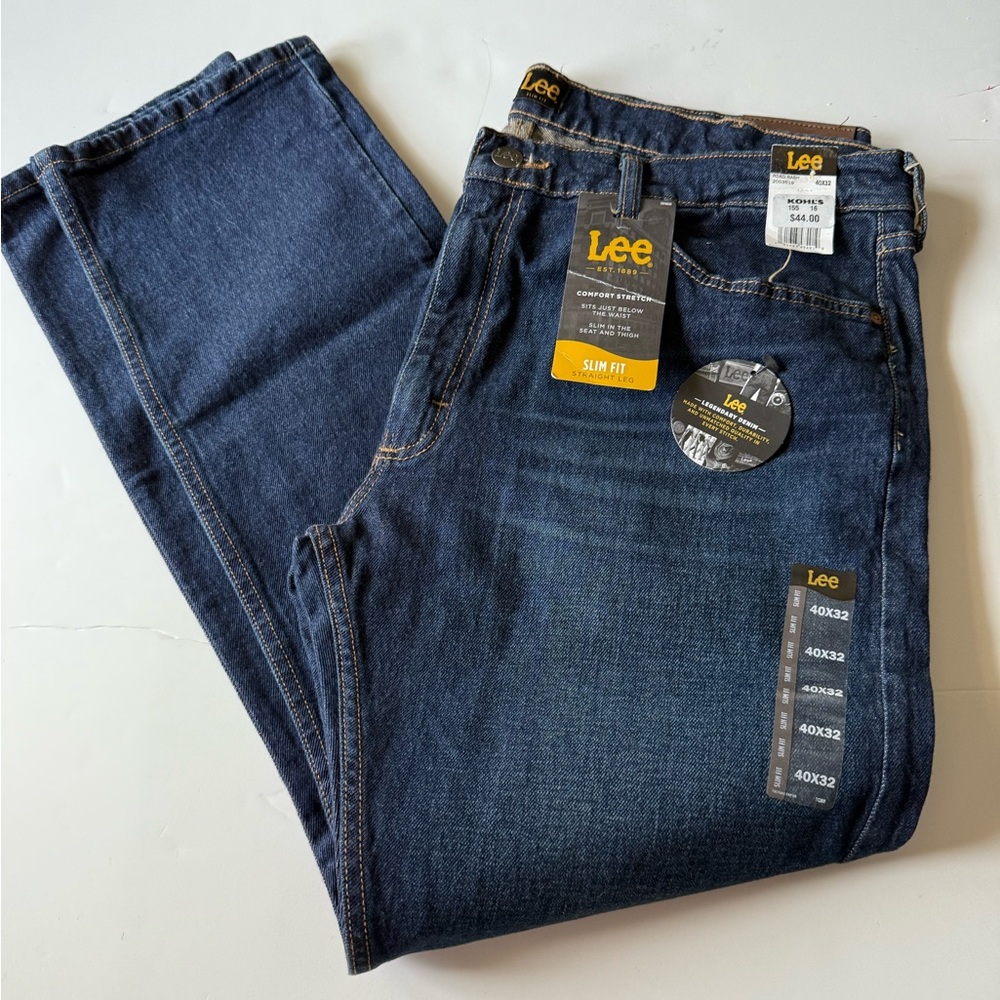 New Lee jeans slim with straight leg 40x32"
